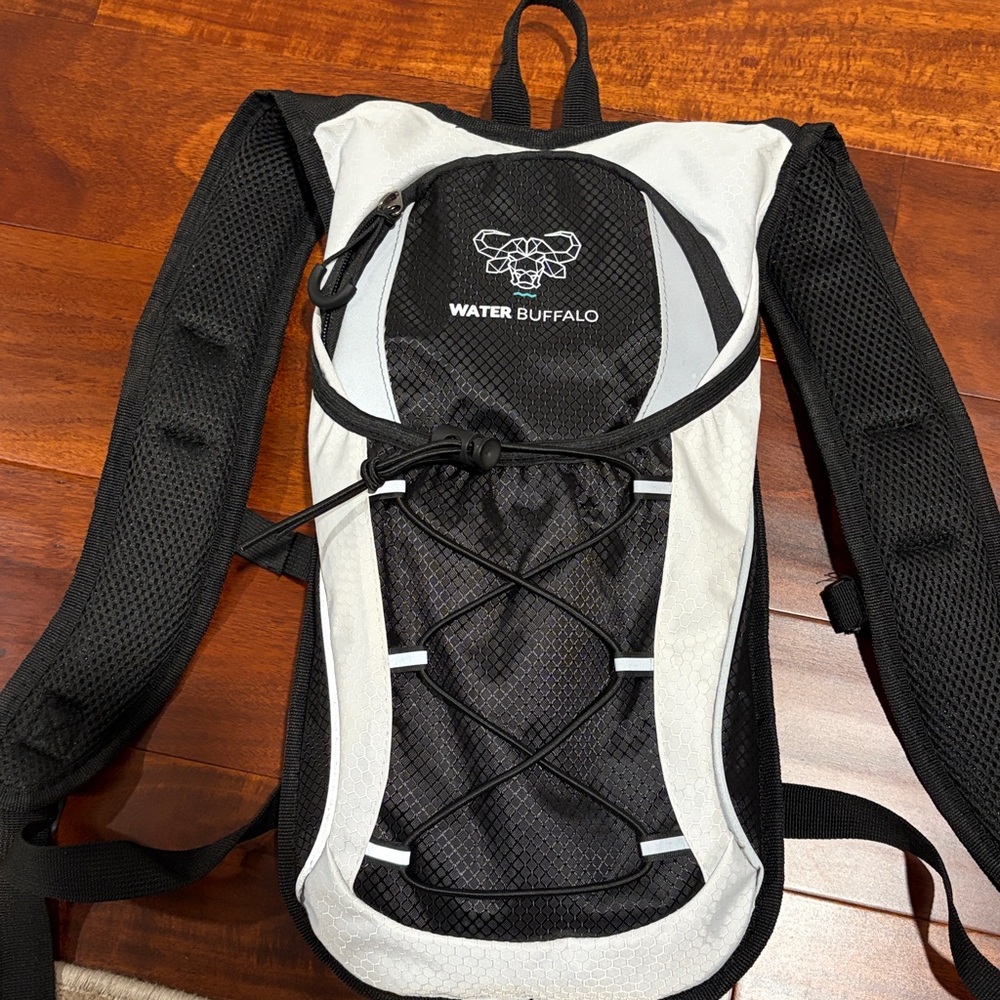 Water Buffalo Road Runner Hydration Pack